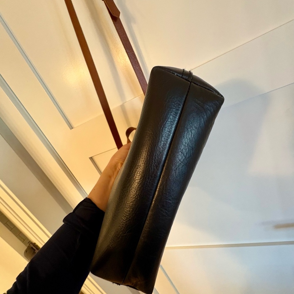 Madewell The Zip-Top Black Leather Transport Crossbody Bag Purse - Picture 3 of 5